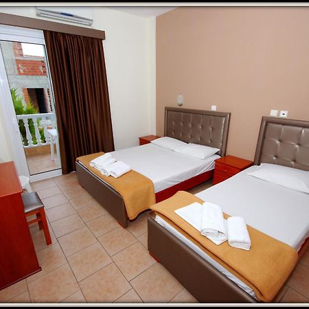 John & Eve Hotel Paralia Katerinis Bagian luar foto