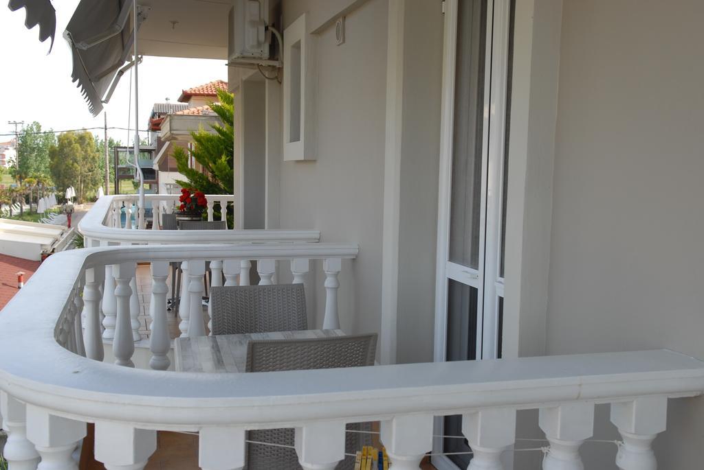 John & Eve Hotel Paralia Katerinis Bagian luar foto