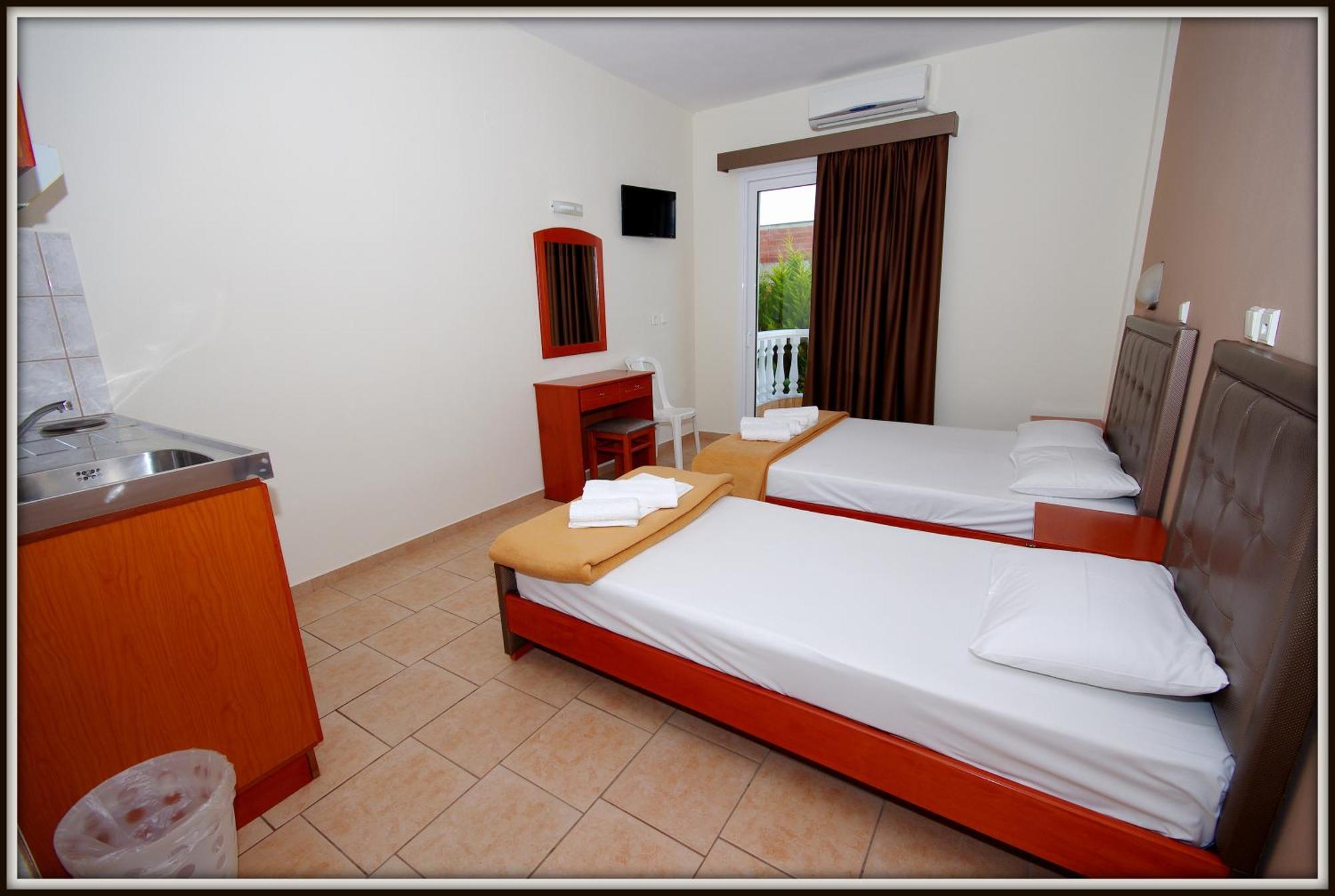 John & Eve Hotel Paralia Katerinis Bagian luar foto