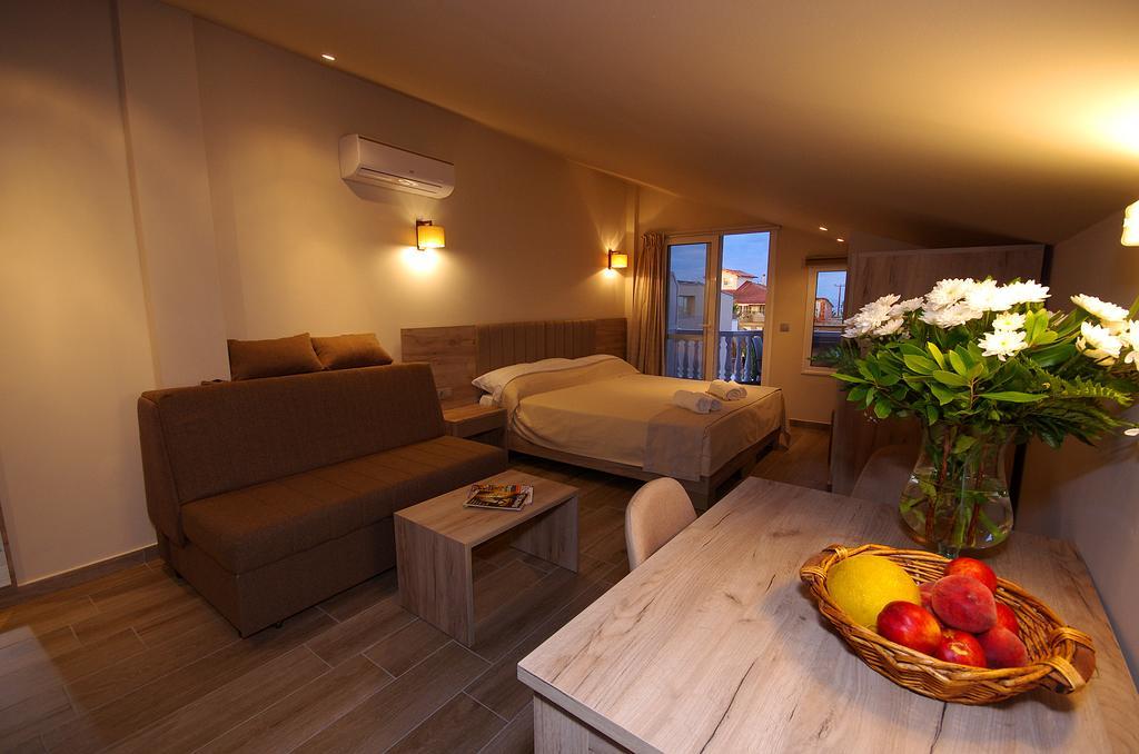 John & Eve Hotel Paralia Katerinis Bagian luar foto